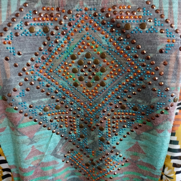 Boho Chic High Low Top - Picture 3 of 8